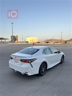 تۆیۆتا کامری